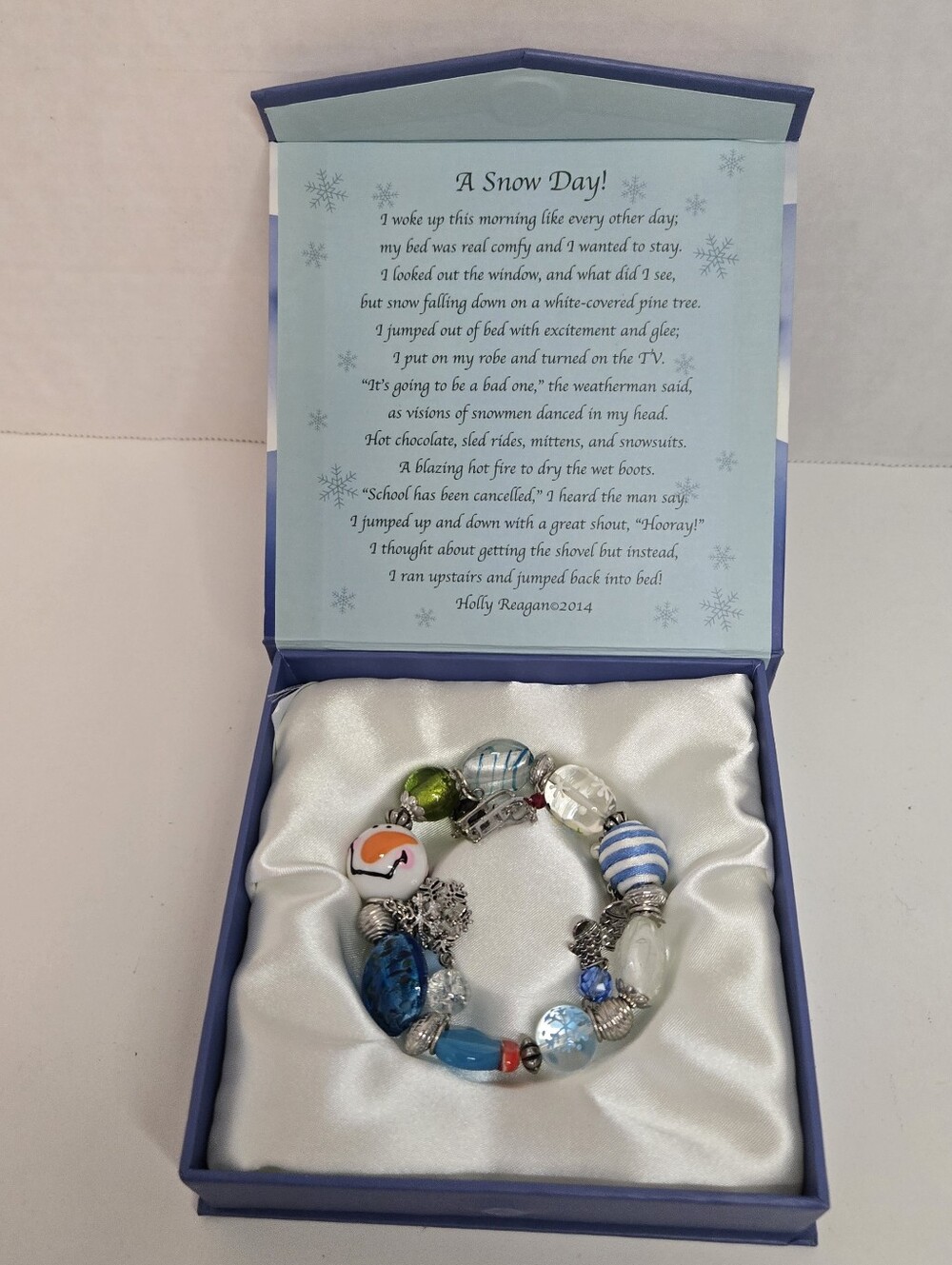 Snow-Day Holiday Christmas Glass Beaded Stretch Charm Bracelet Books Are Fun